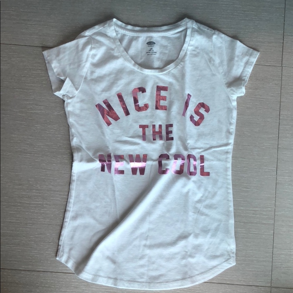 It’s a white and pink girls shirt.